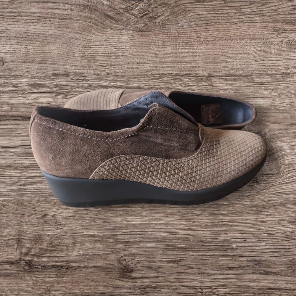 Kanna Leather Slides Shoes Heel Size 40 Spain Approx Size‎ US 9/9.5 EXC Beige
